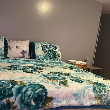 Divine Villa Guest House 65 Sherman 6Mins To Airport And 4Mins To Penn Station Newark Luaran gambar