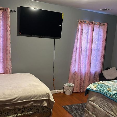 Divine Villa Guest House 65 Sherman 6Mins To Airport And 4Mins To Penn Station Newark Luaran gambar