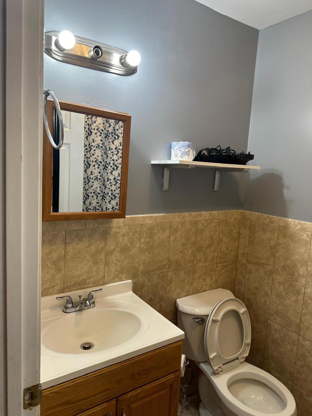 Divine Villa Guest House 65 Sherman 6Mins To Airport And 4Mins To Penn Station Newark Luaran gambar