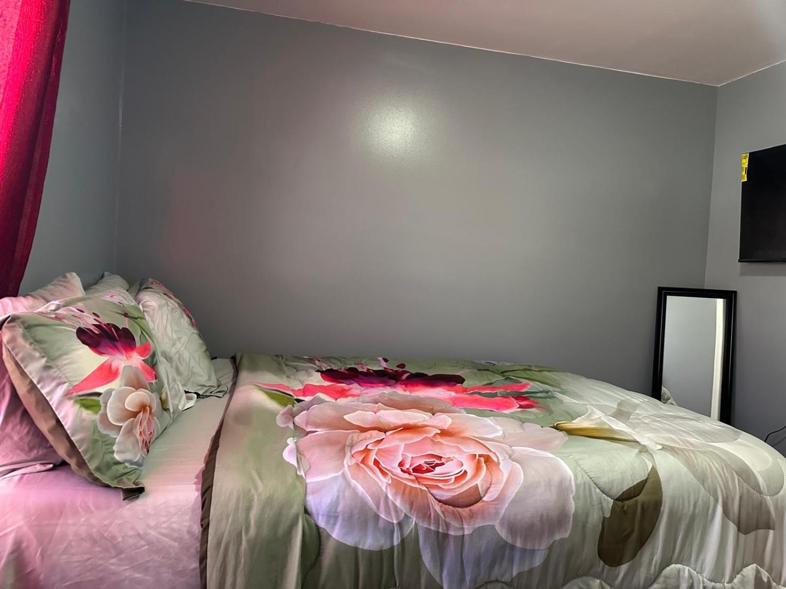 Divine Villa Guest House 65 Sherman 6Mins To Airport And 4Mins To Penn Station Newark Luaran gambar